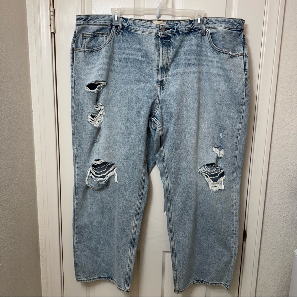 Universal Thread Light Blue Denim Jeans Mid-Rise 90s Baggy Distress Plus Size 28